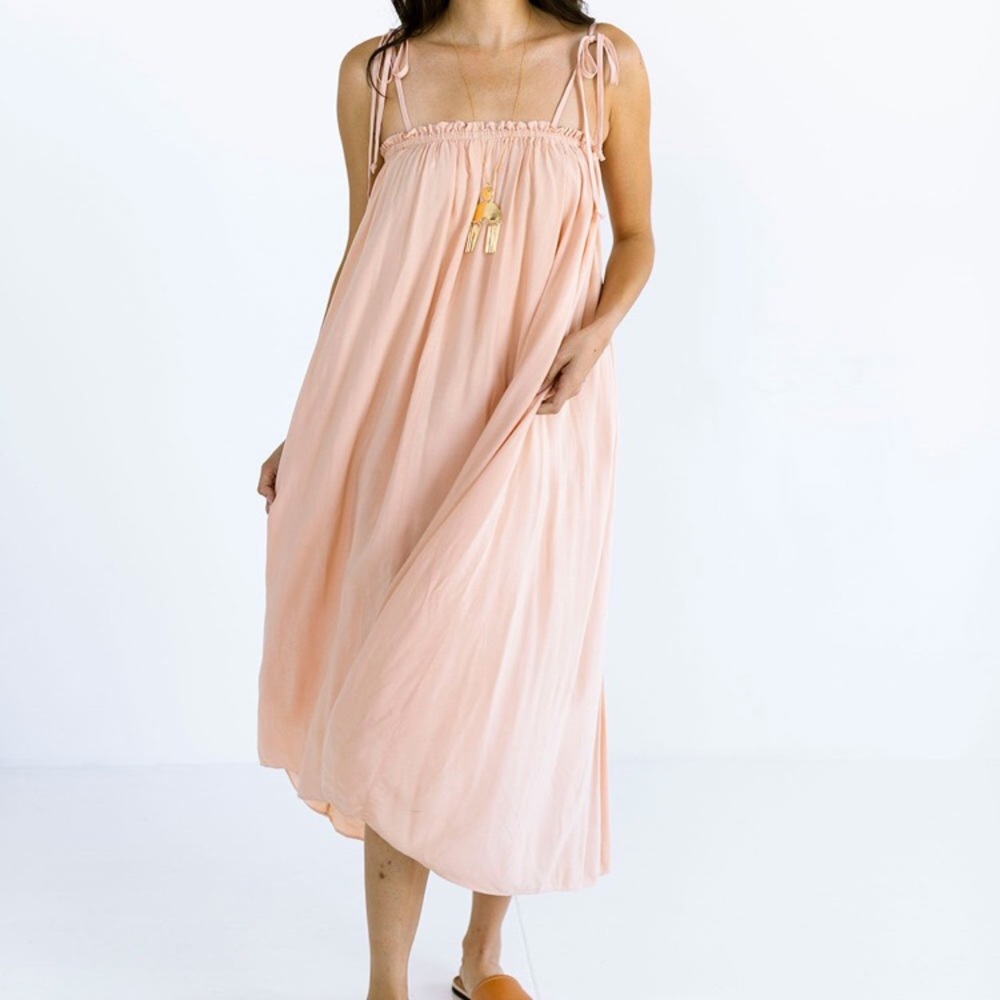 The Maxi Tie Dress in Sand- Suunday